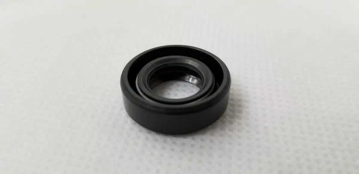 にん Front Crank Shaft Seal (Small) - fits G260PUM, Zenoah G231PUM