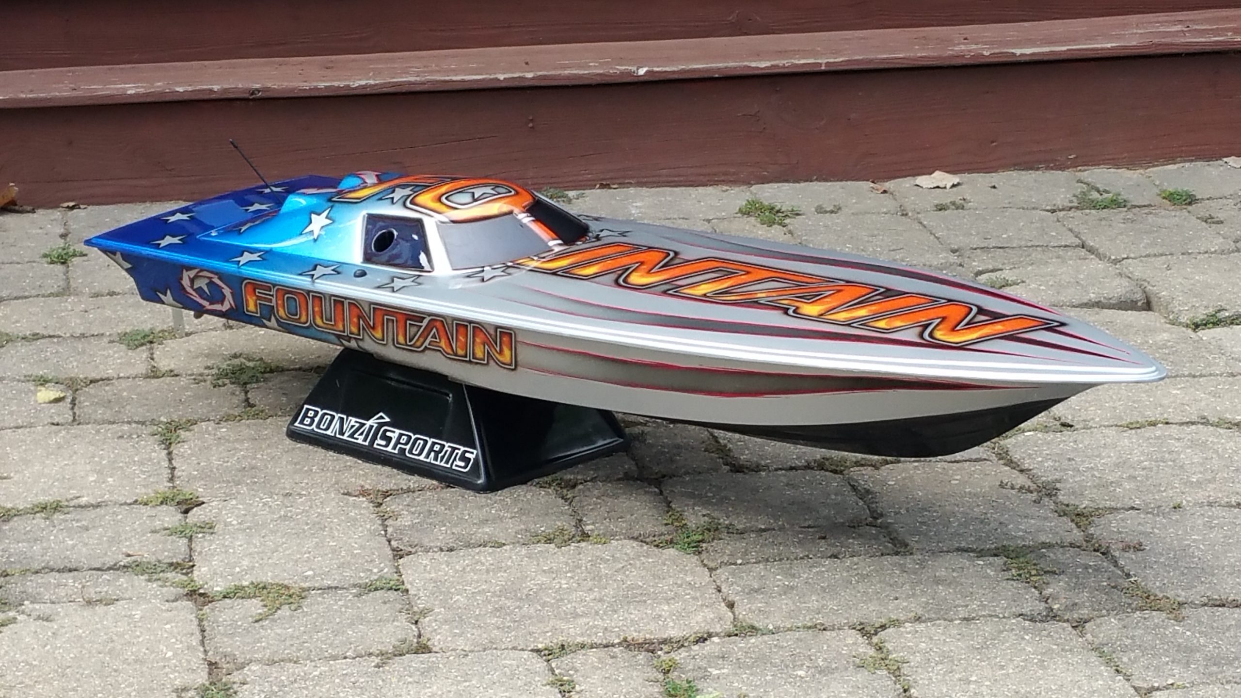 64″ Fountain RC Boat – Ready to Run 