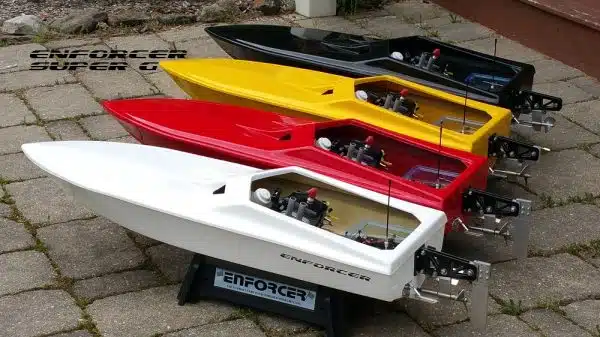 47″ Bonzi Skater Cat RC Boat – Ready to Run - BZ1 Modification